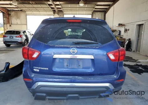 2018 Nissan Pathfinder S z USA, uszkodzony, nr VIN 5N1DR2MN4JC627644